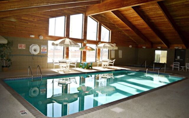 Fossil Creek Hotel And Suites