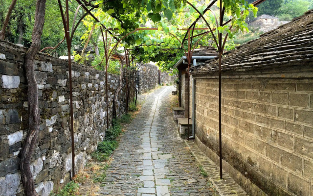 Zagori Suites Luxury Residences