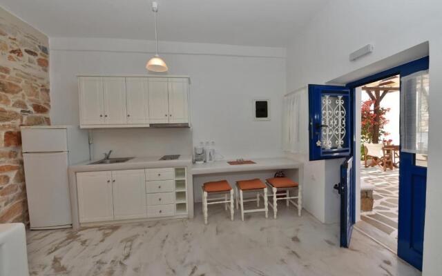 Tinos Peristerionas