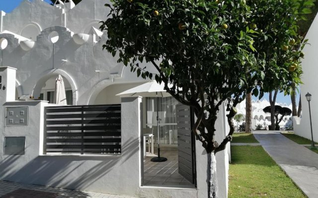 Casa Romero - Beautiful Villa, Corner by Pools, Full Kitchen, 3 Terraces, Internet, Netflix