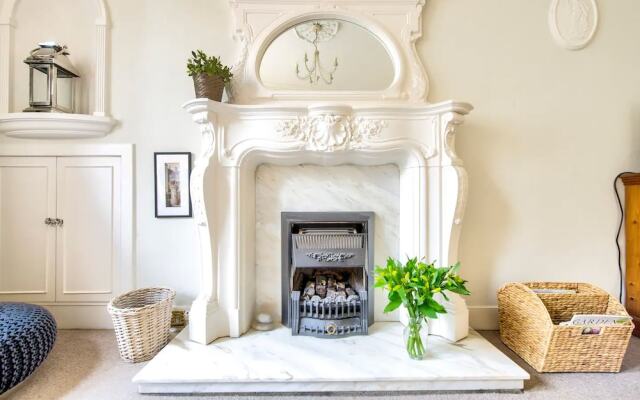 JOIVY 1-Bed Flat In Edinburgh Old Town