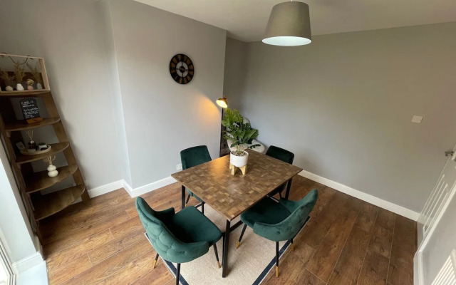 Cozy, Spacious 2Bd House In Historic Chapelfields