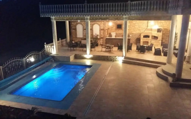 Yalana Guest House