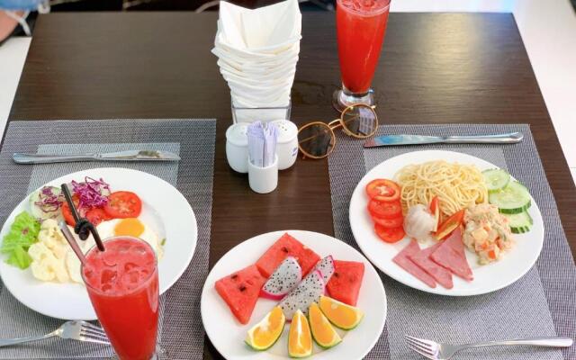 Santa Luxury Hotel