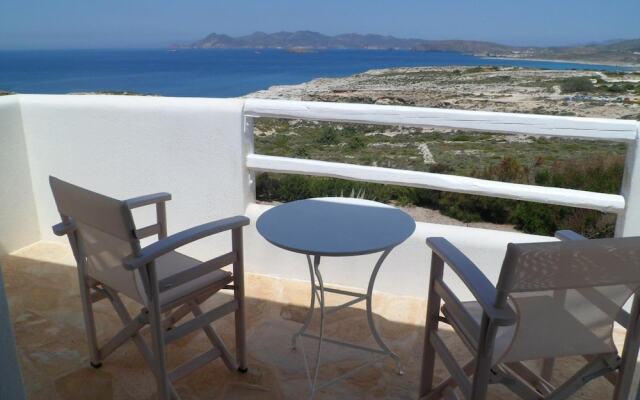 Sarakiniko View Studios