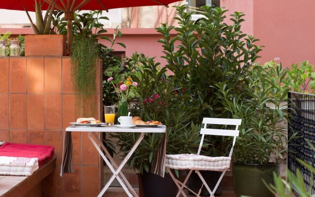 The Conica Bed and Breakfast Deluxe