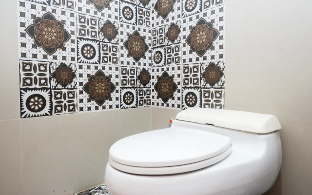 Urbanview Hotel Blok O International by RedDoorz