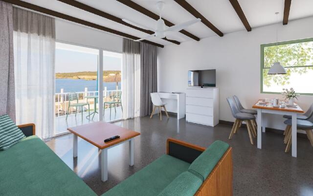 AluaSun Far Menorca Hotel