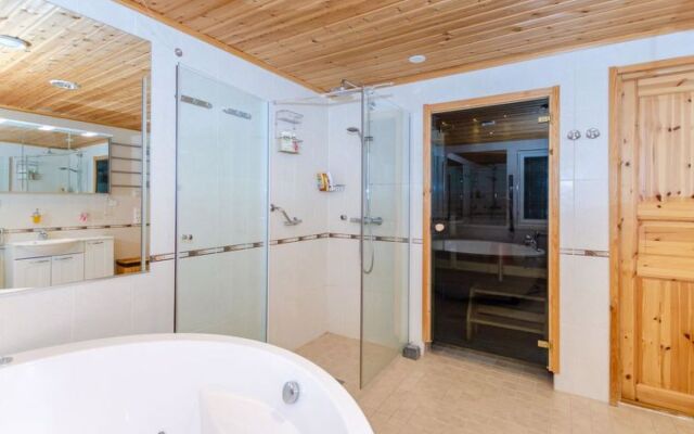 Holiday Home Kolinpilvi