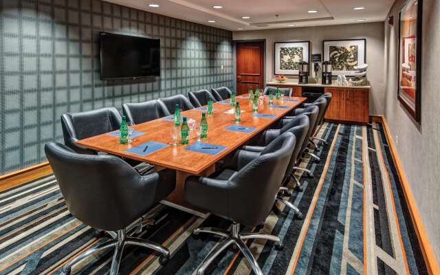 Hilton Knoxville Airport