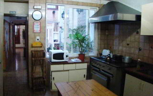 Petit Recoleta Hostel