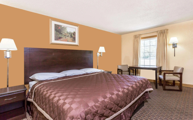 Knights Inn Glen Allen, VA