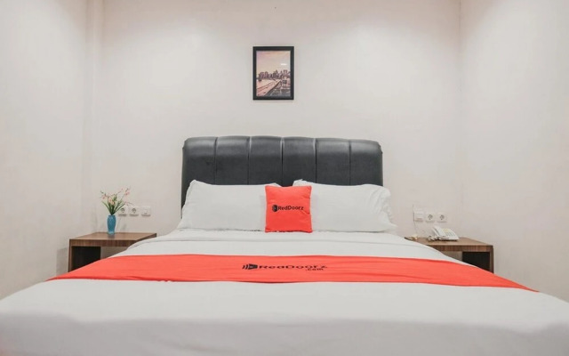 RedDoorz Premium @ Dna Fun Zone Pekanbaru