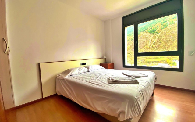 Tucamp 2,8 Al lado del Telecabina