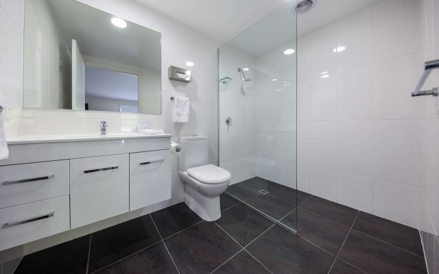 Belconnen Way Hotel Motel and Serviced Apartments