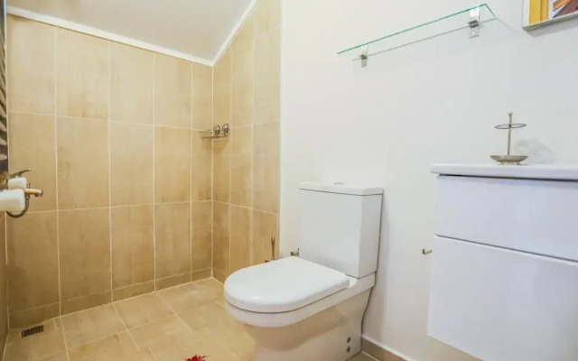 Spacious Private Villa With Pool in Sile