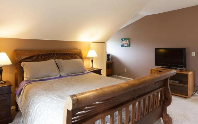 Daisy's Place - Rvr/Mt Vw-AC-3BR/2B