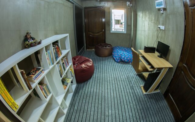 The Lodge Yangon Hostel