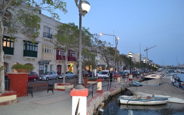 Sunrise Yacht Marina - Sliema Valletta