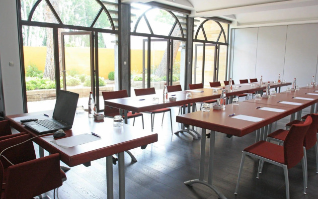 Best Western Plus Le Lavarin