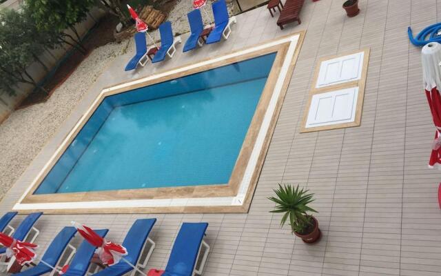 Dinc Otel