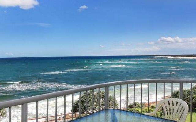 Monterey Lodge Unit 10, 27 Warne Terrace. Kings Beach