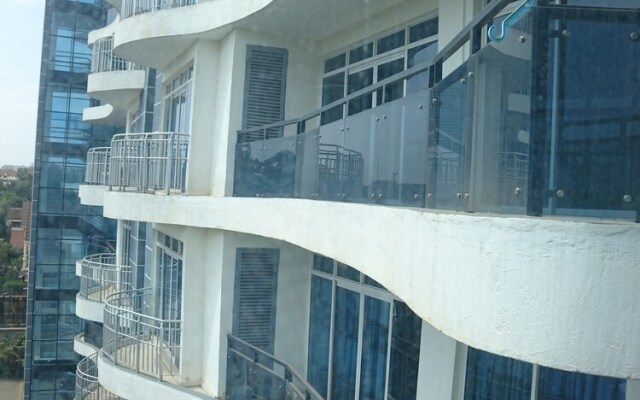 Tomax Apartments Brooks