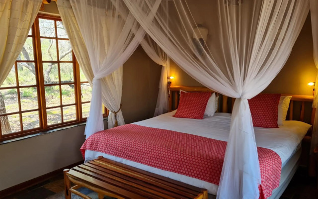 Thornhill Safari Lodge