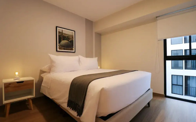 w Majestic 2BR w Balcony in Miraflores