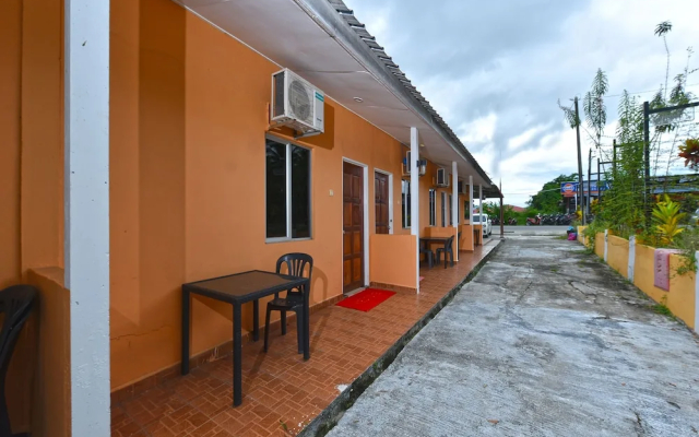 Hotel O Awan Biru Motel