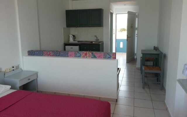 Evalia Apartments