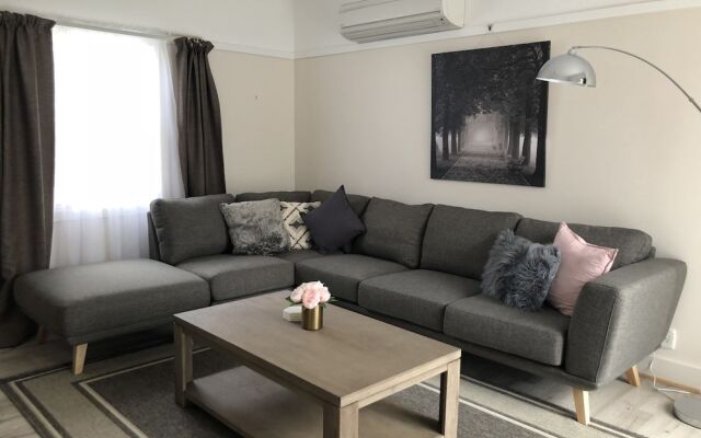 Belle of Bright – A Bright Escape