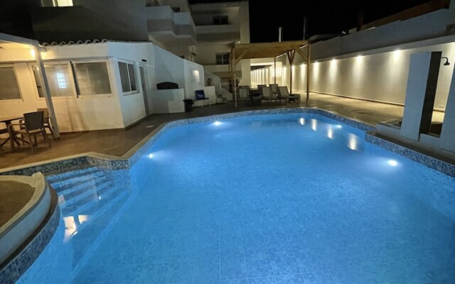 Coralli Beach Apartments