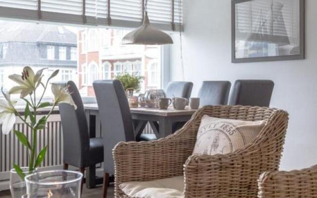 Jhm25 6 At The Boardwalk