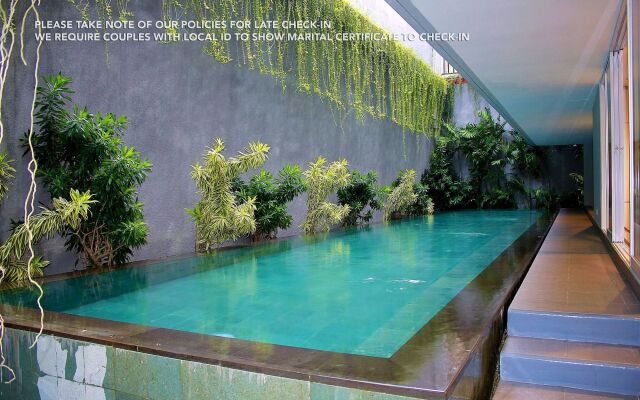 ZEN Rooms Patra Kuningan Syariah