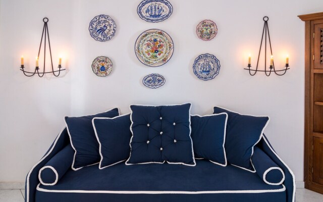 Cycladic Residence