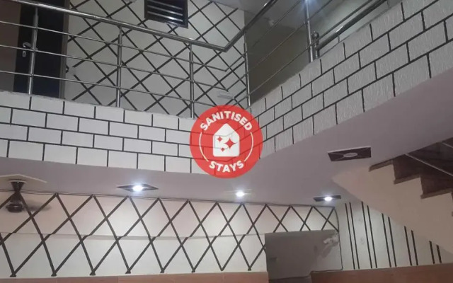 Oyo Radhika Guest House