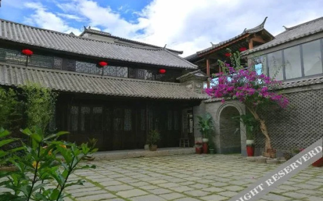 Qilu Sea-view Courtyard Hotel