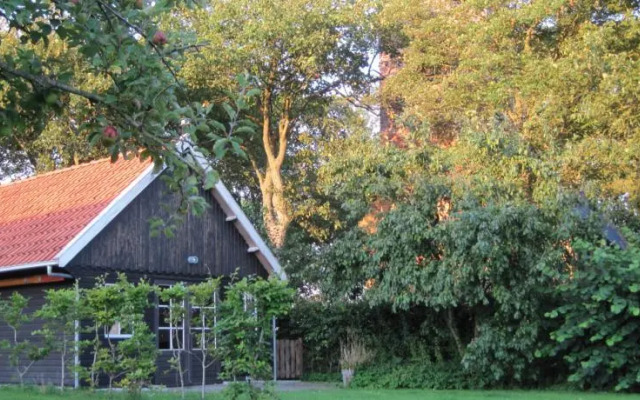 Bed & Breakfast "Gastenverblijf-FINKUM"