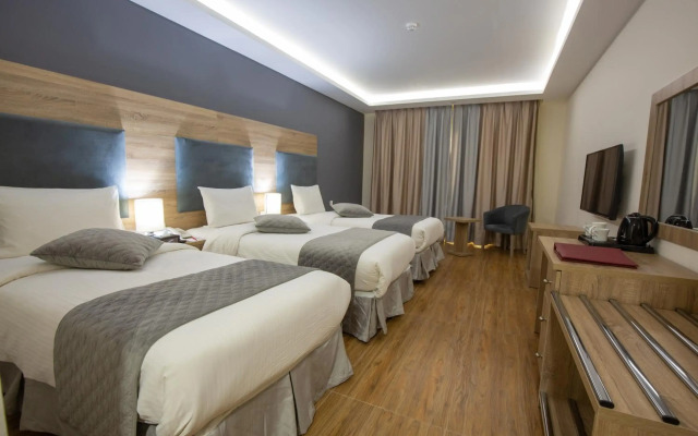 Petra Moon Hotel