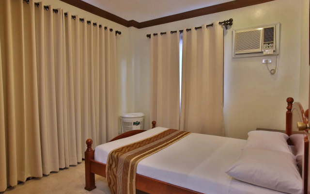 Crown Regency Suites & Residences - Mactan