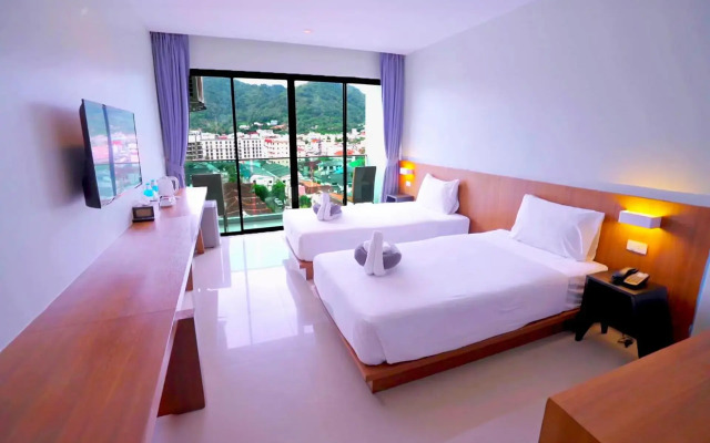 Phoenix Grand Hotel