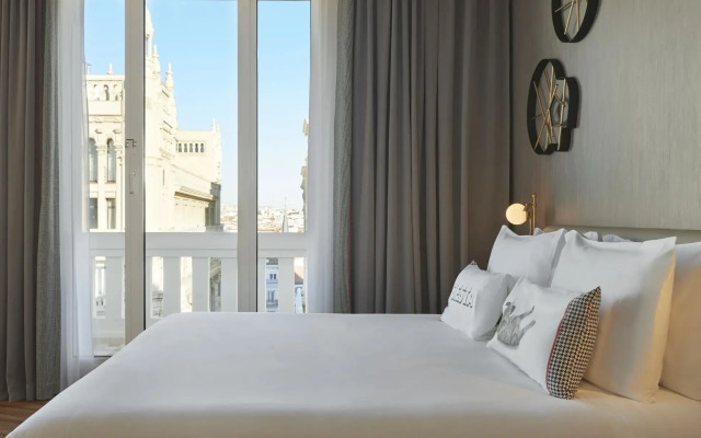 Hyatt Centric Gran Via Madrid Hotel