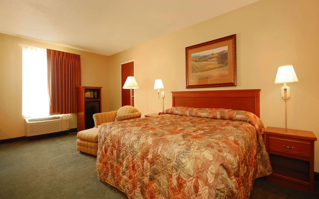 Econo Lodge Inn & Suites Kearney