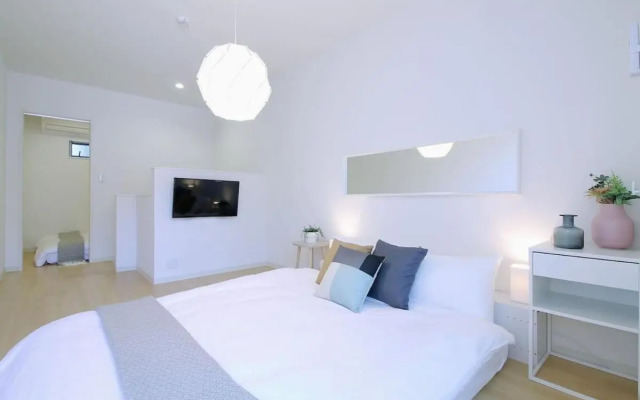 2mins walk Baseball 5mins walk Hiroshima Sta 4ppl