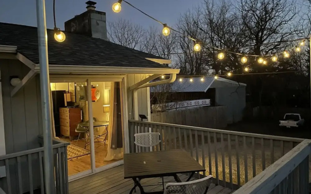Cheerful Studio w Patio Steps From Everything
