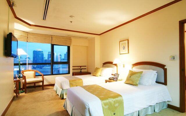 Grand Diamond Suites Hotel
