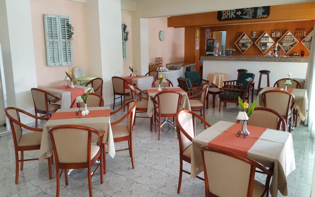 Mandalena Hotel Apartments