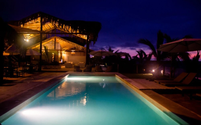 Hoja de Palma Bungalows