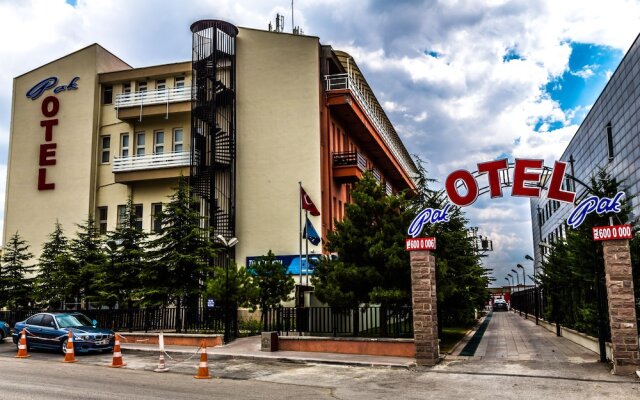 Pak Otel